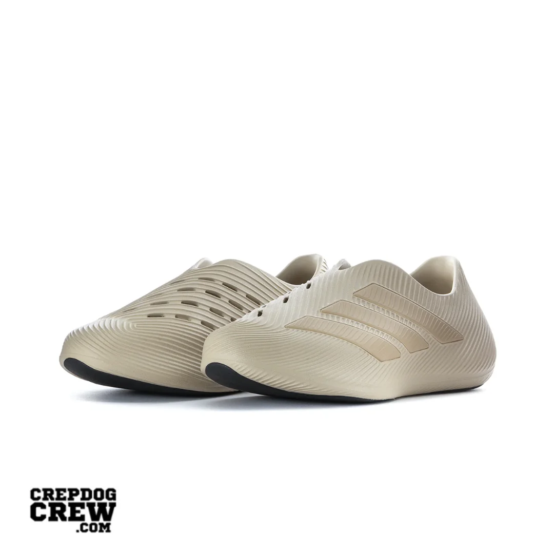 adidas Purechill Runner Khaki Three - Image 2