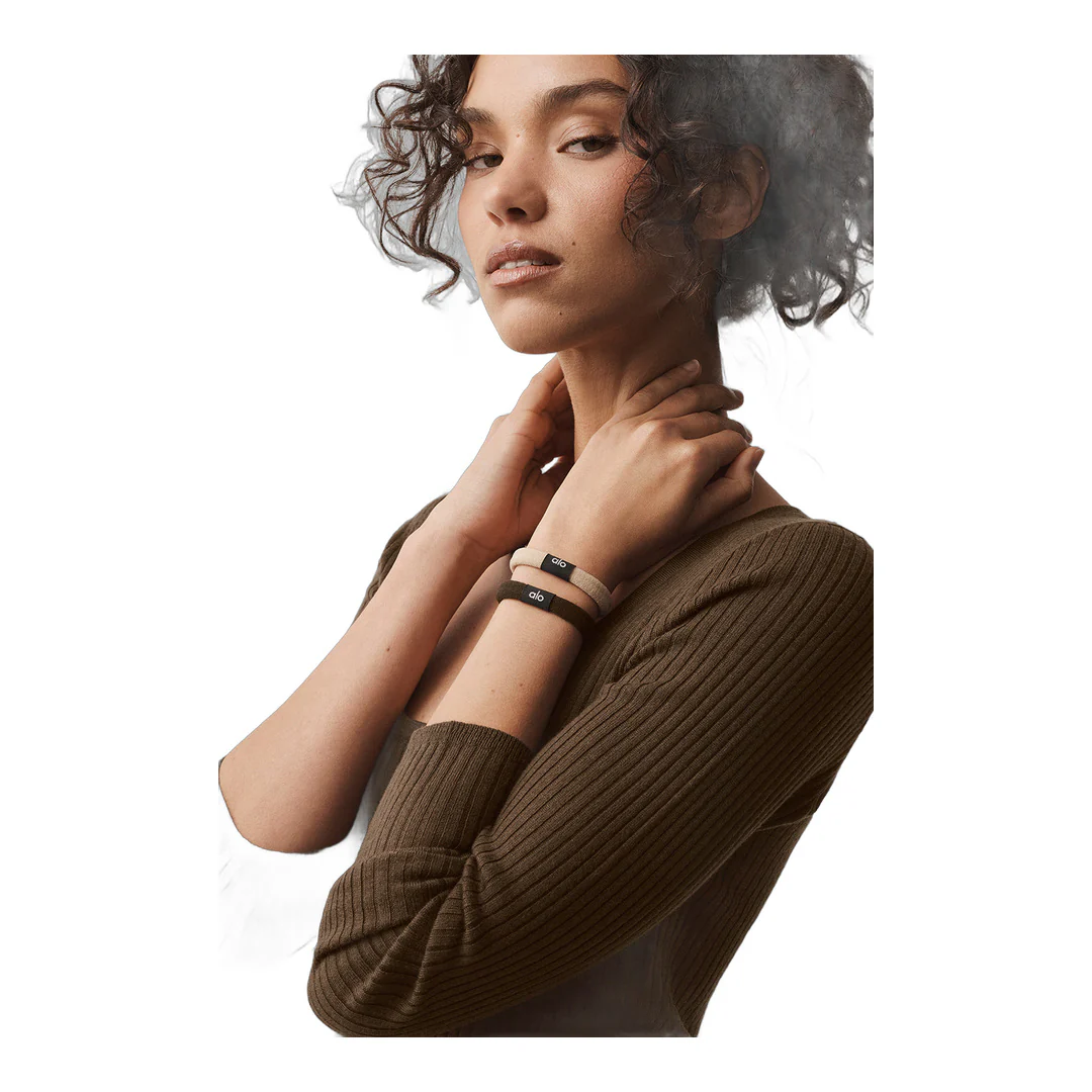 alo Untangled Hair Tie (6-Pack) - Beige/Espresso - Image 2
