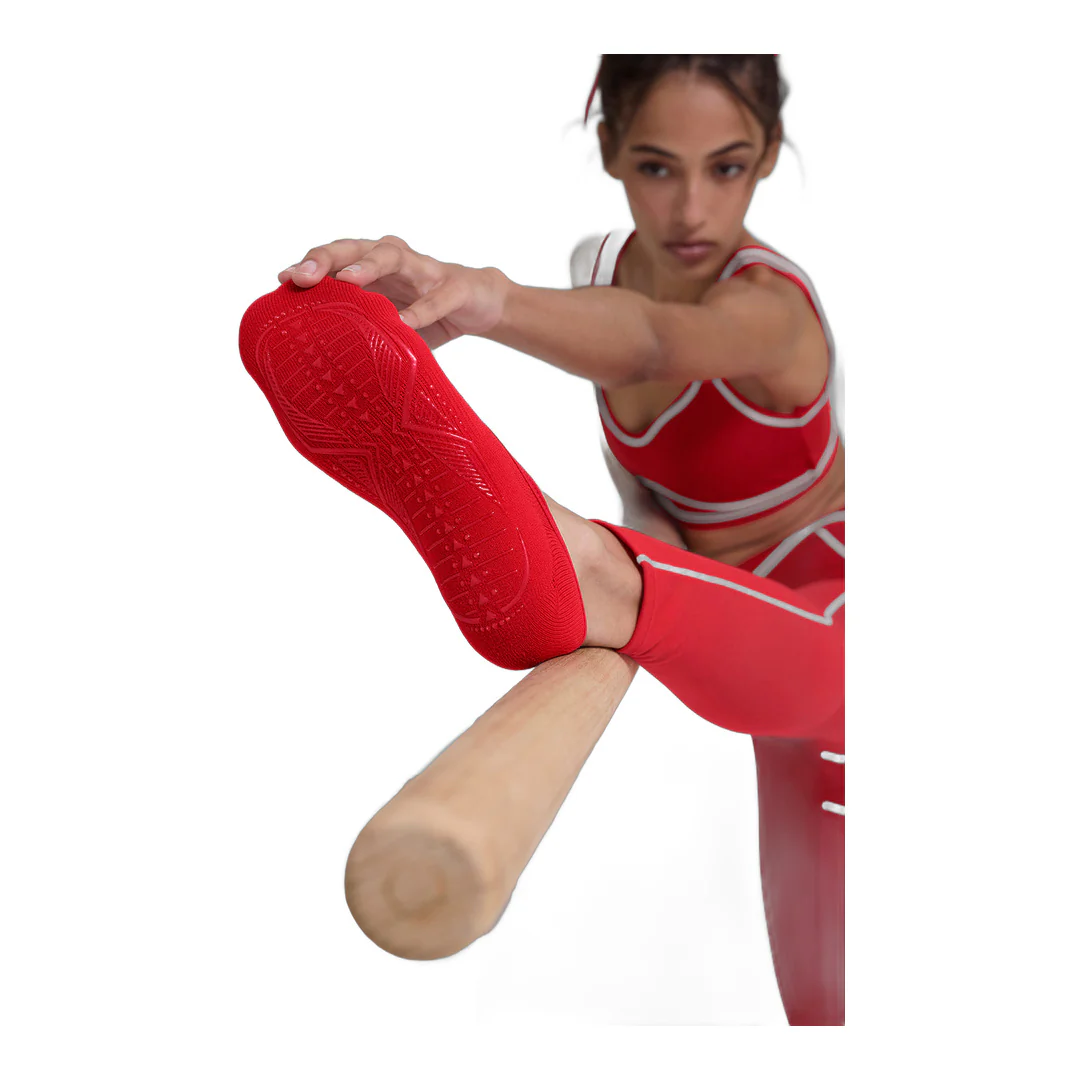 alo Women's Pivot Barre Sock - Bright Red - Image 2
