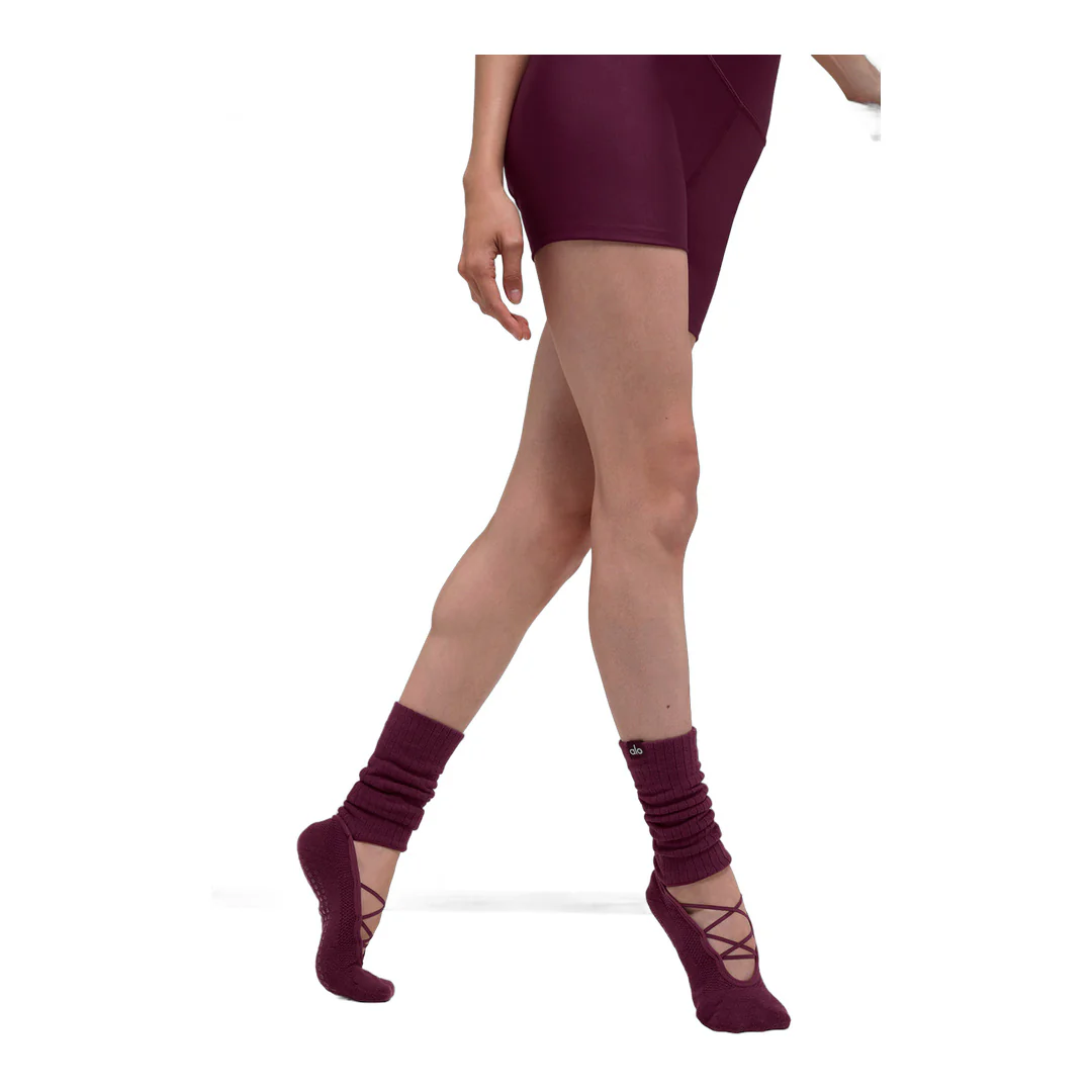 alo Women's Strappy Siren Grip Sock - Burgundy - Image 2