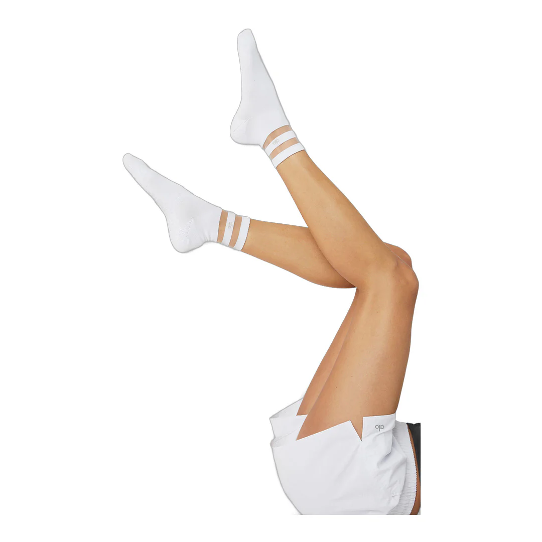 alo Women's Pulse Grip Sock - White - Image 4
