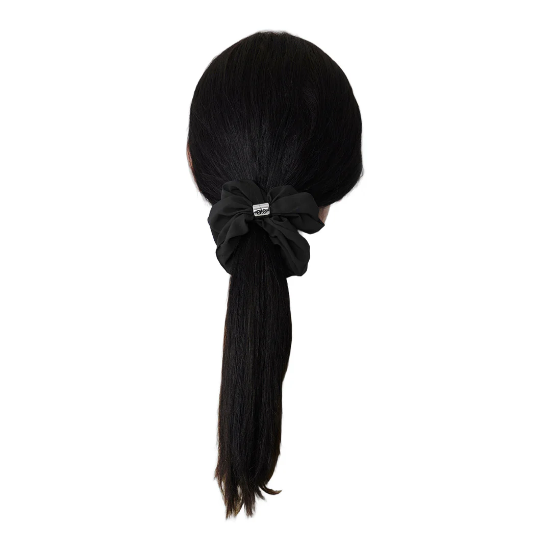alo Bead It Oversized Scrunchie - Black - Image 3