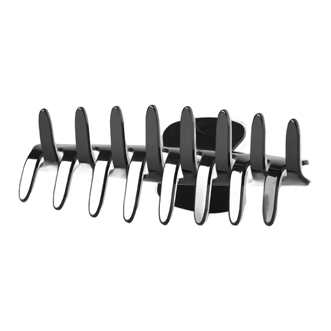 alo Outline Claw Clip - Black/White - Image 4