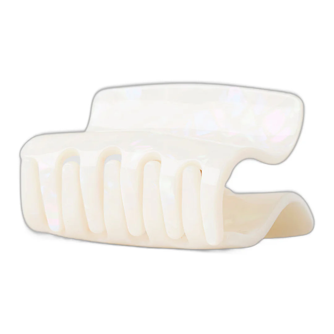 alo Effortless Claw Clip - White Pearl - Image 4
