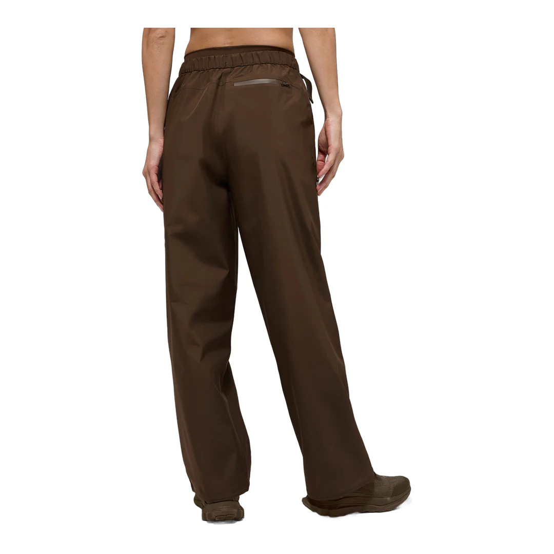 alo Alpha Shell Pant - Espresso - Image 3