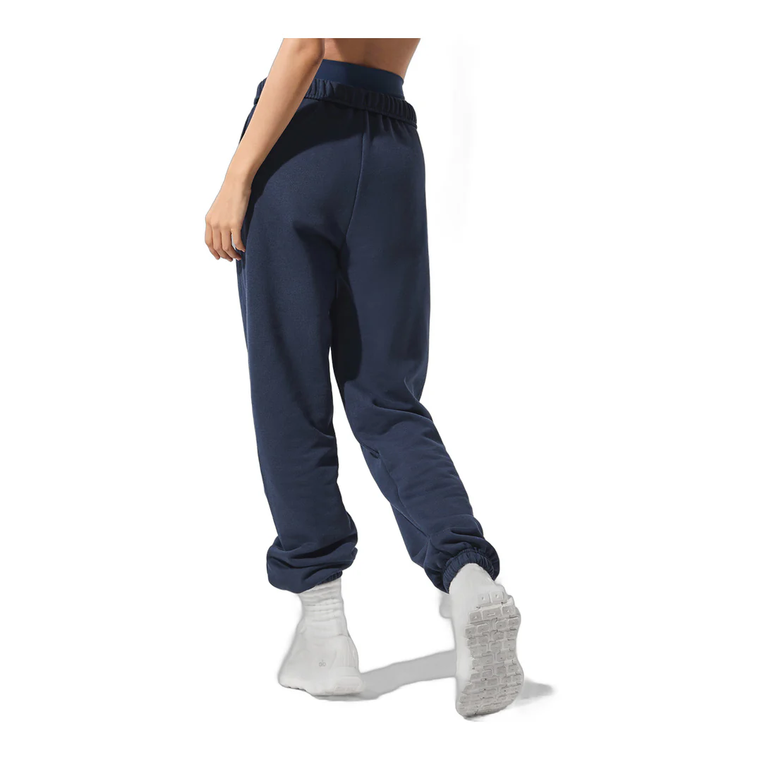 alo Accolade Sweatpant - Navy - Image 4