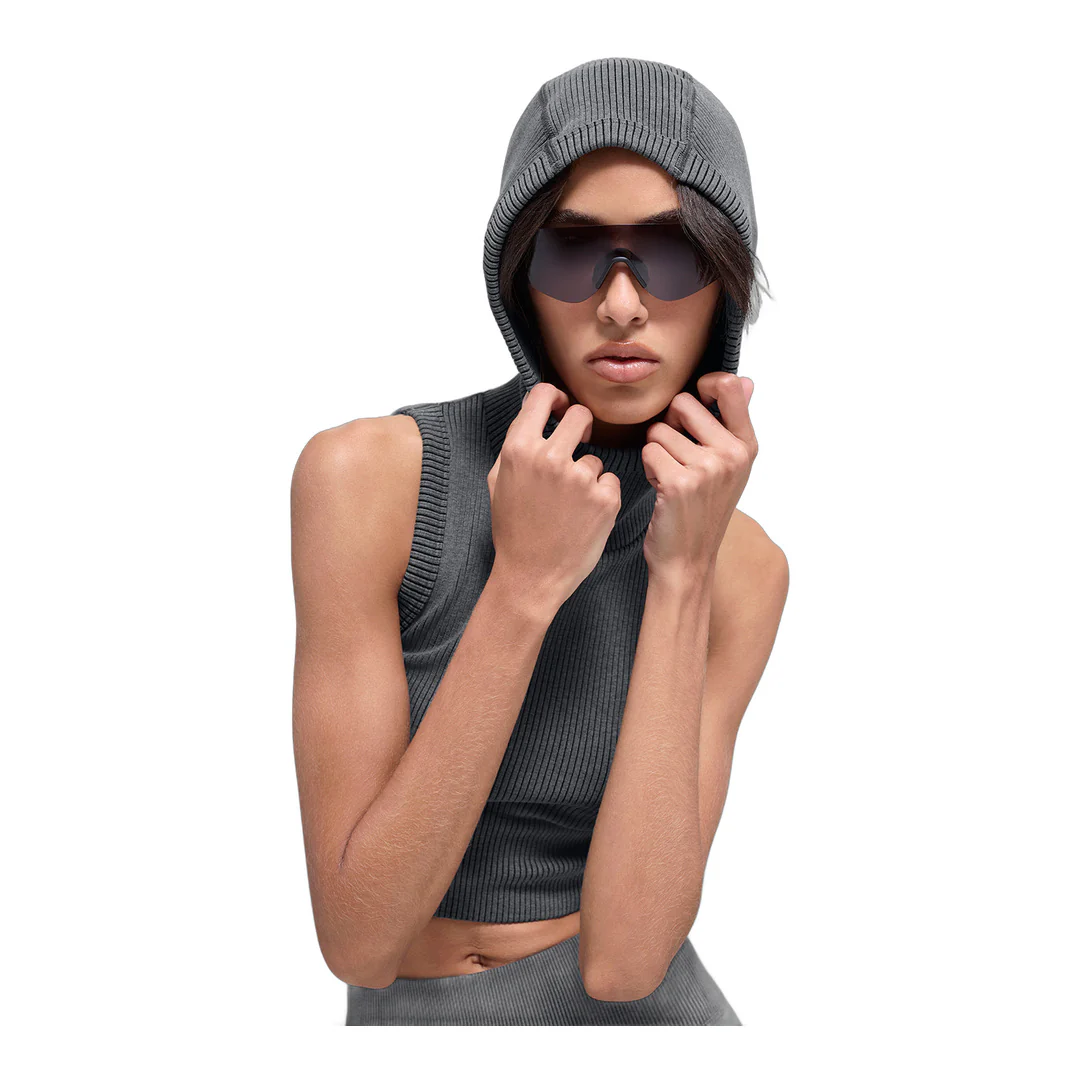 alo Seamless Two Tone Rib Hooded Vest - Dark Misty Grey Heather - Image 2