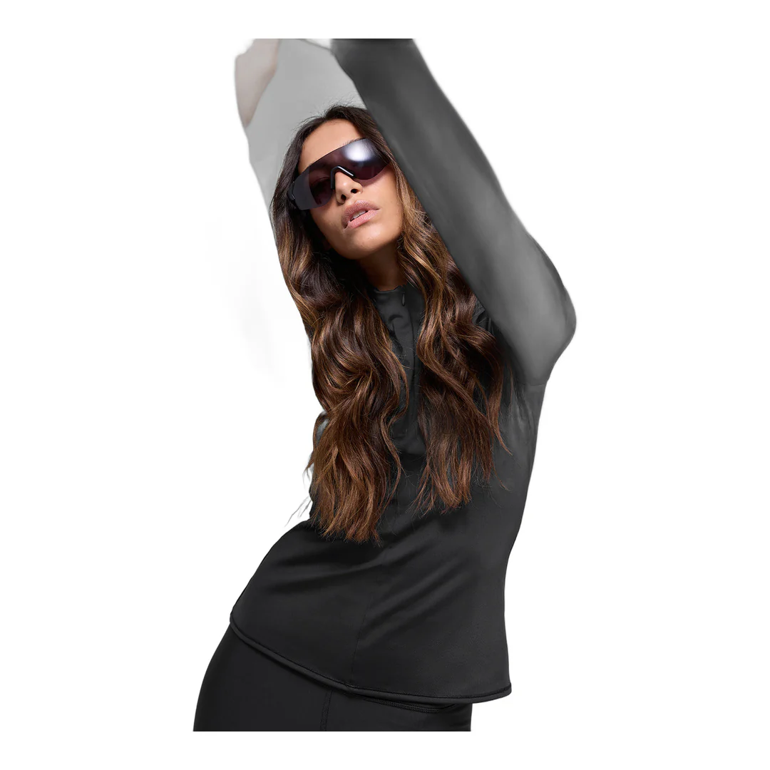 alo Airlift Winter Warm 1/4 Zip Long Sleeve - Black - Image 4