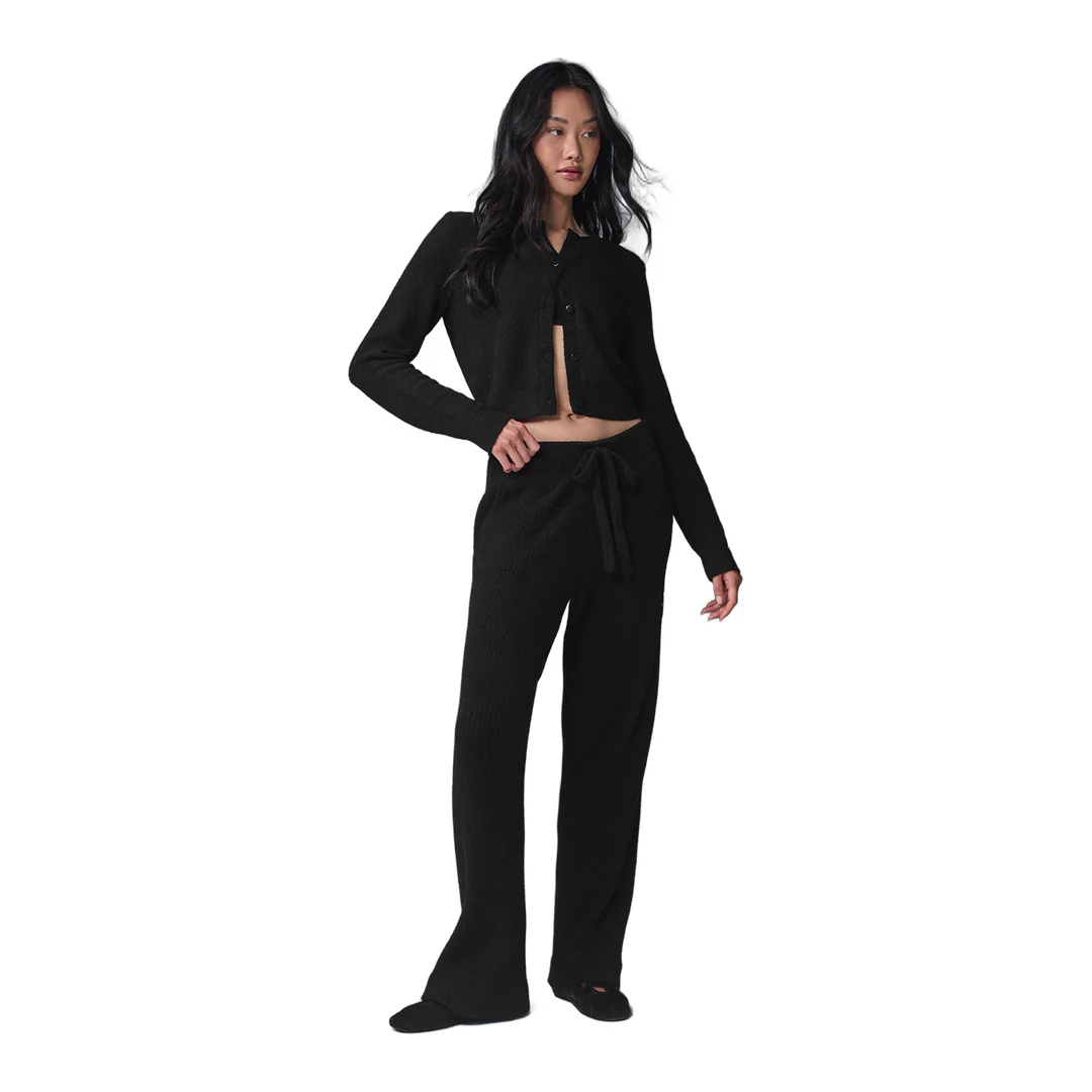 alo Snuggle Up Sweater Cropped Cardigan - Black - Image 4