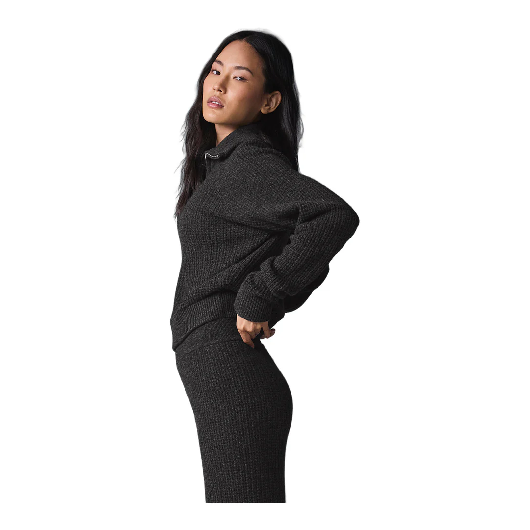 alo Cashmere Plush Waffle 1/4 Zip Pullover - Dark Heather Grey - Image 3