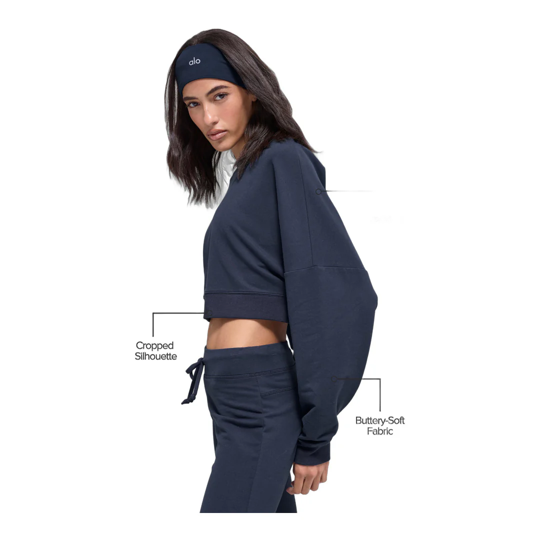 alo Cropped Sway Crew Neck Pullover - Navy - Image 2