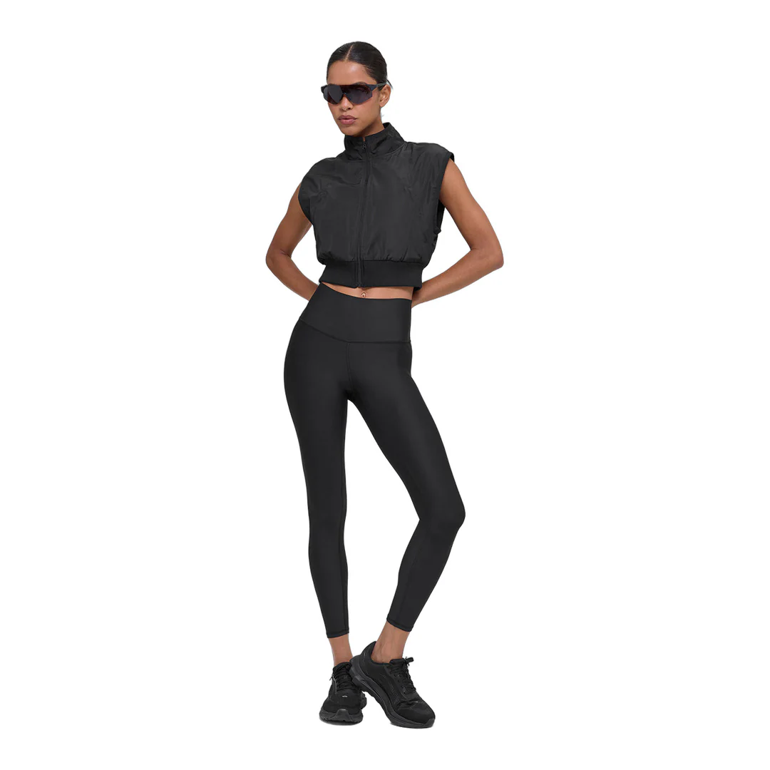 alo In Motion Vest - Black - Image 5