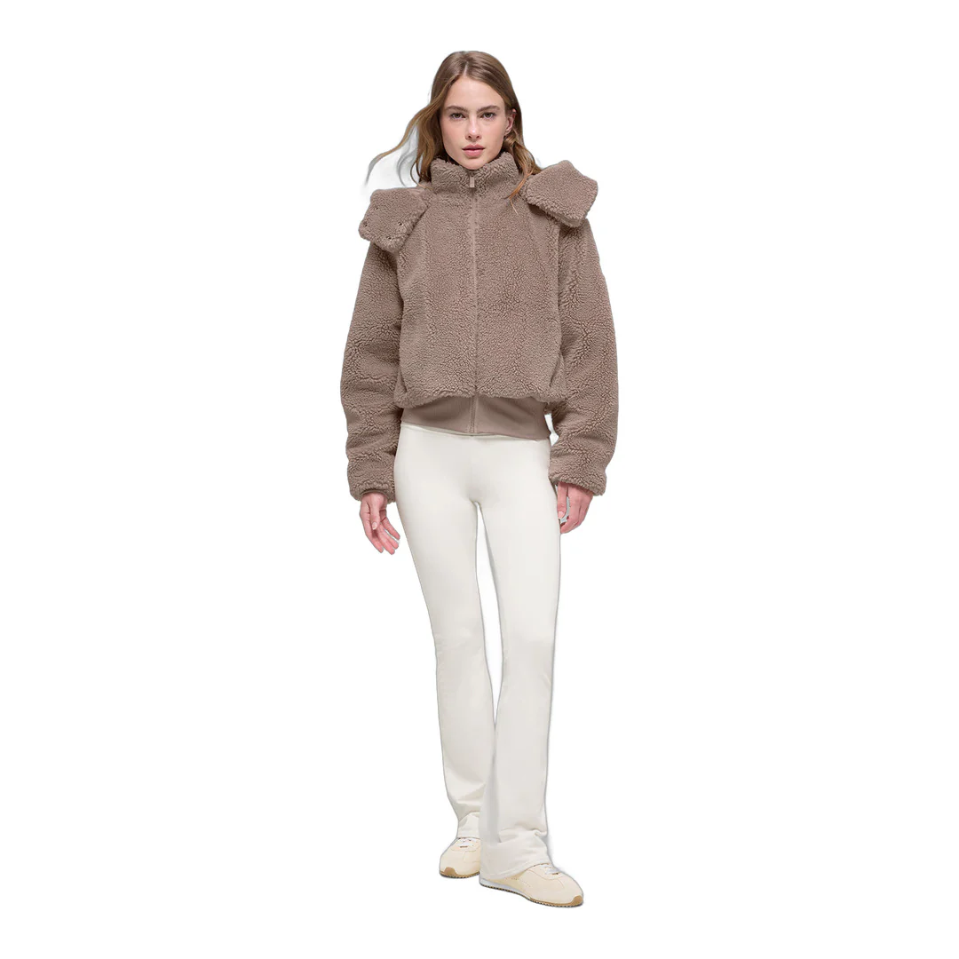 alo Foxy Sherpa Jacket - Chai Latte - Image 6