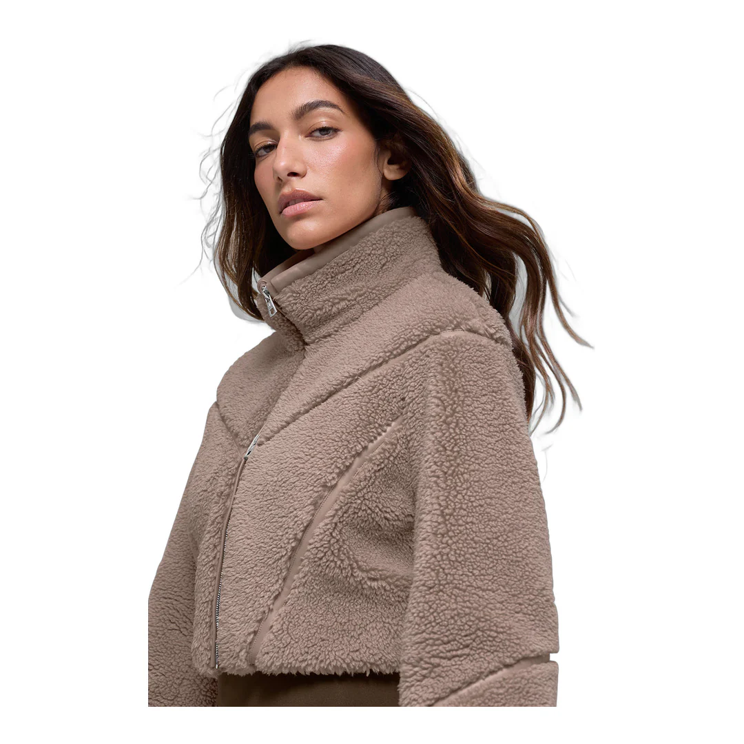 alo Sherpa Cropped Slope Side Jacket - Chai Latte - Image 3