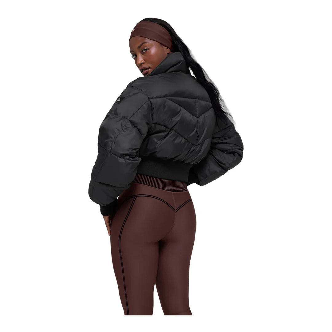 alo Cropped Atmosphere Puffer - Black - Image 4