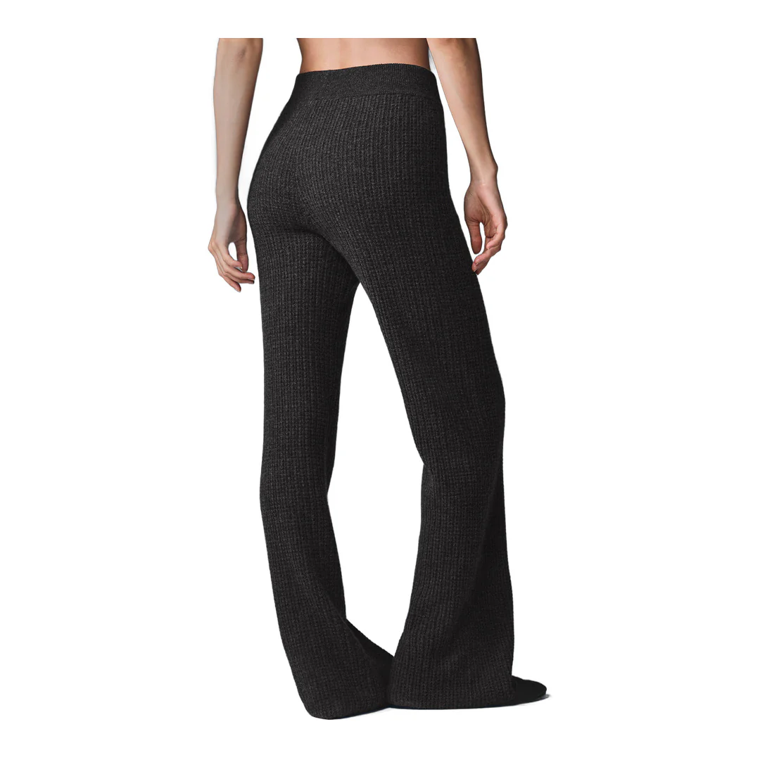 alo Cashmere High-Waist Plush Waffle Pant - Dark Heather Grey - Image 2
