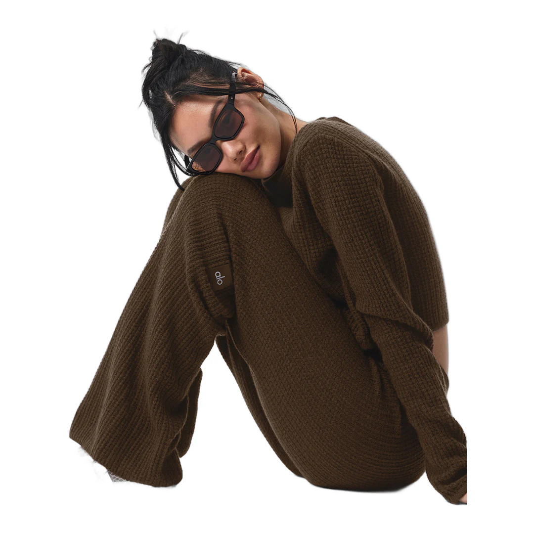 alo Cashmere High-Waist Plush Waffle Pant - Espresso - Image 4