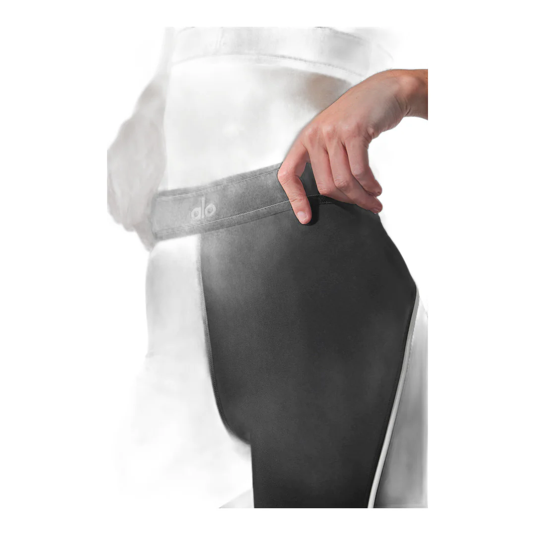 alo Airlift High-Waist Suit Up Legging - Black/White - Image 4