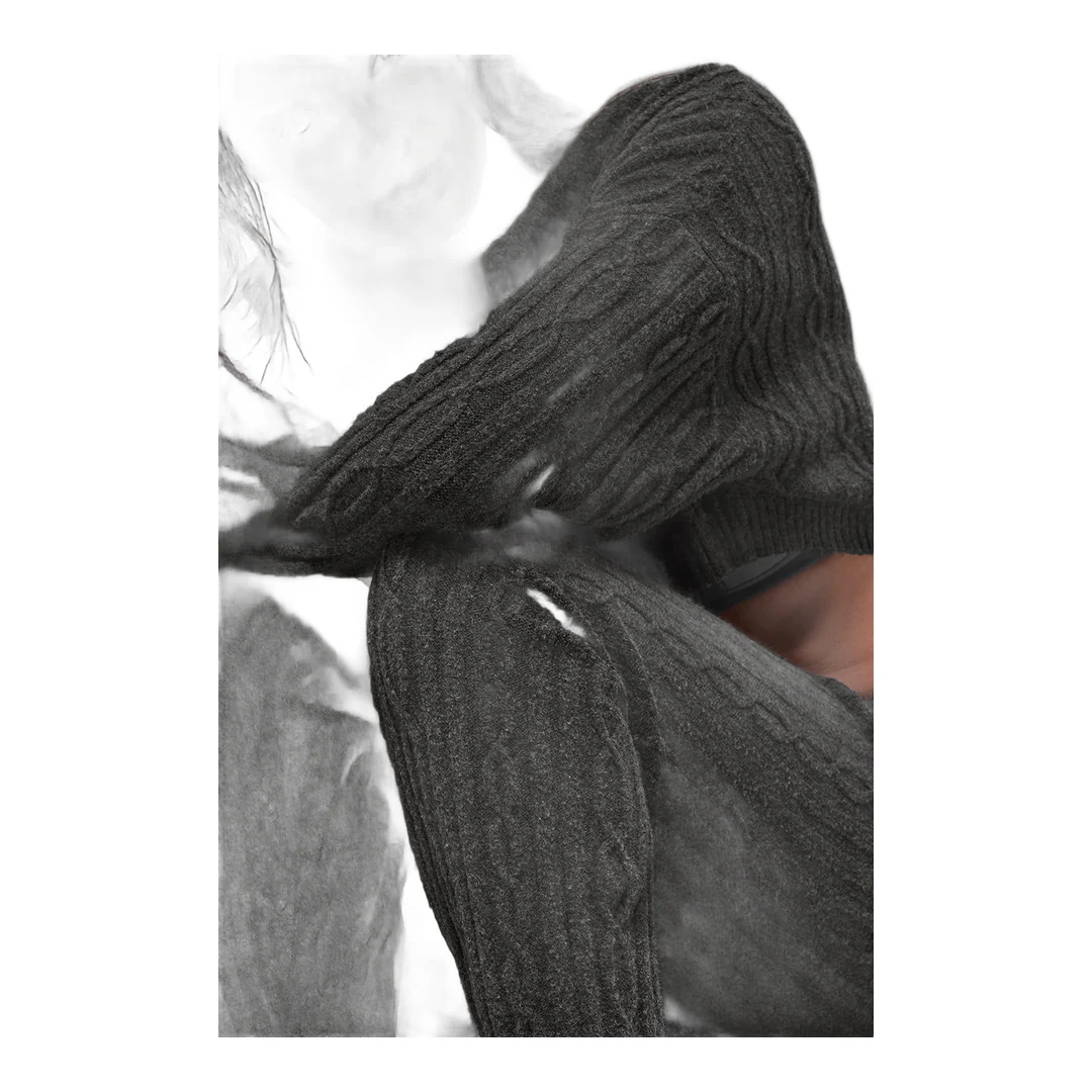 alo Cable Knit Winter Bliss Pant - Dark Heather Grey - Image 5