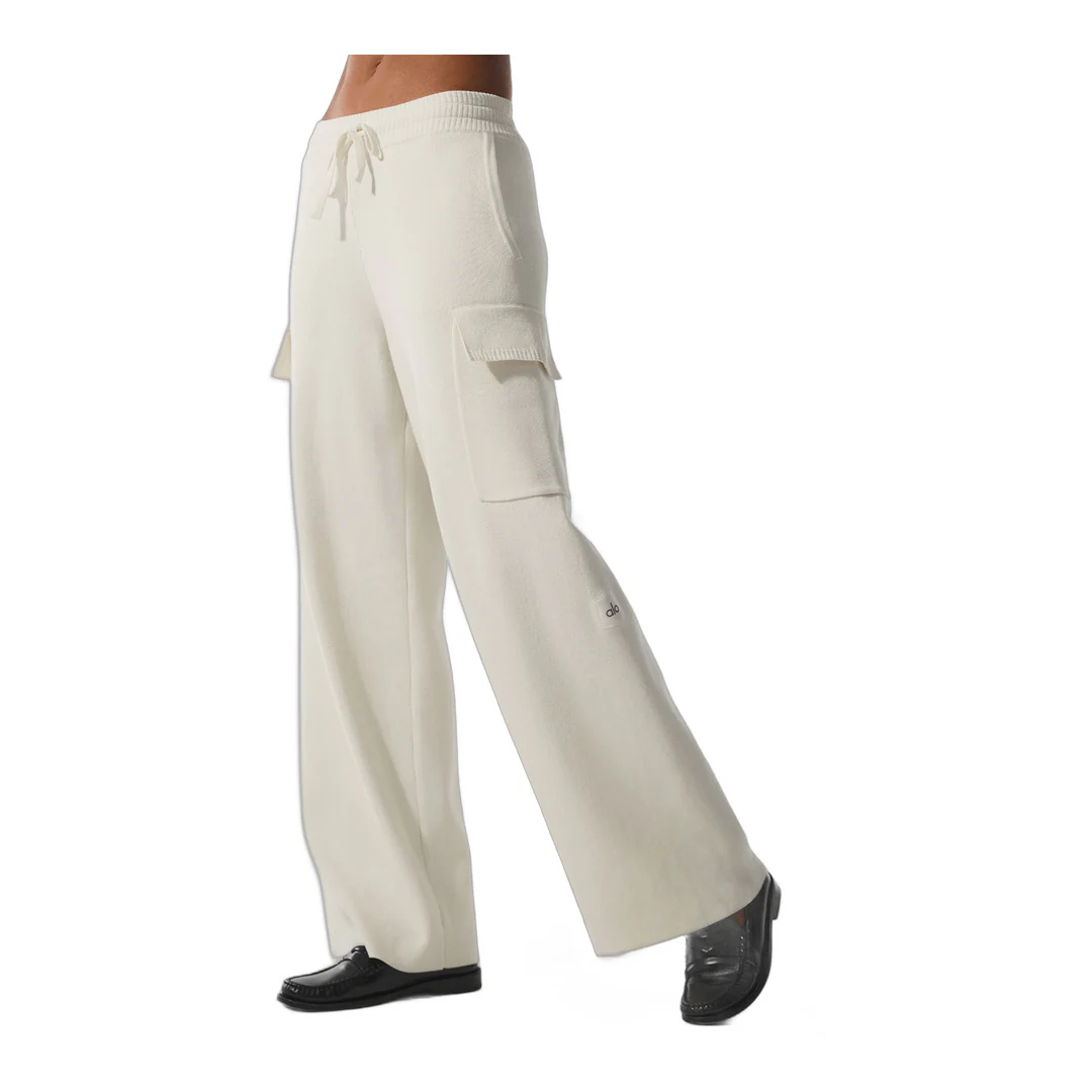alo Scholar Knit High-Waist Cargo Pant - Ivory - Image 4