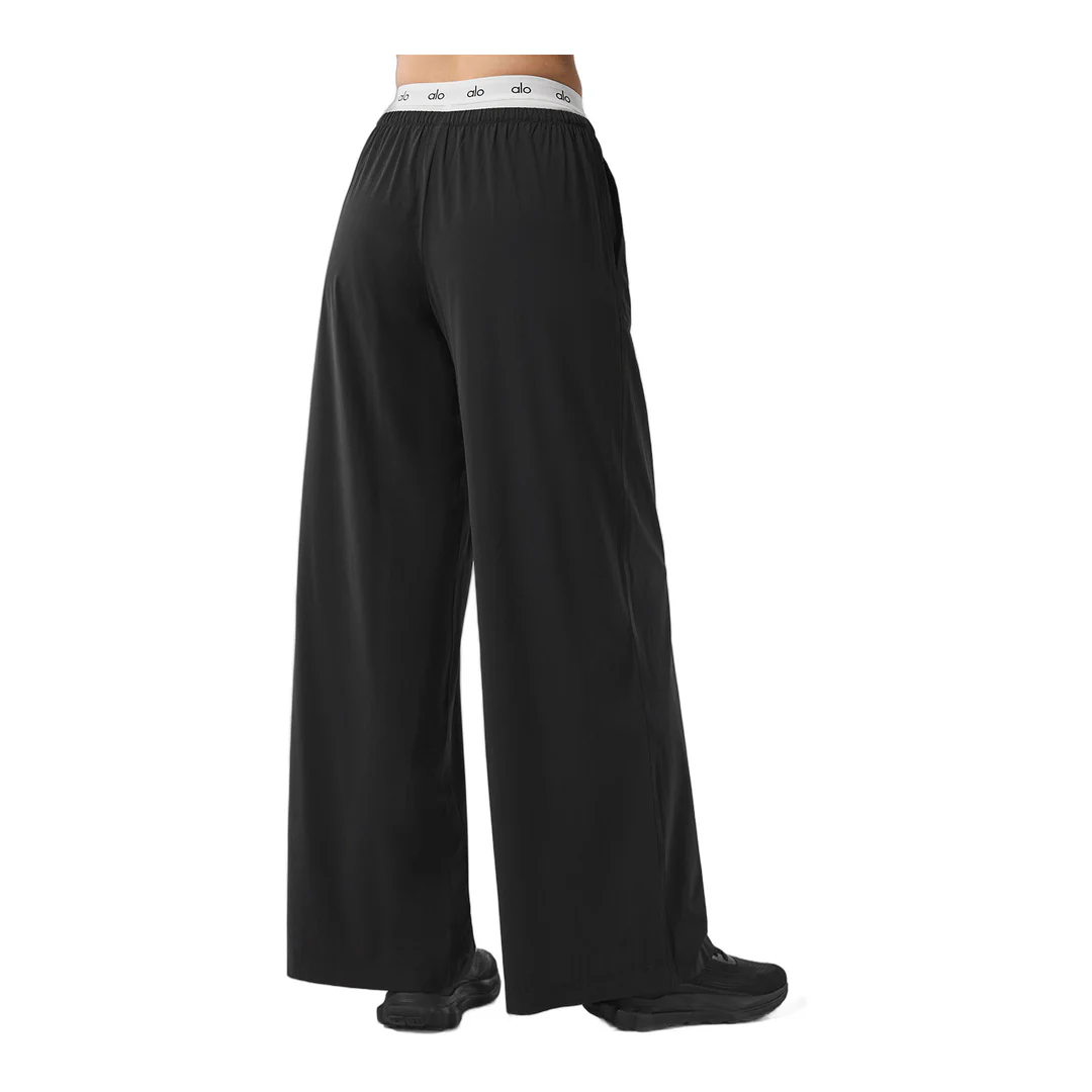 alo Breezy Wide Leg Pant (Long) - Black - Image 3