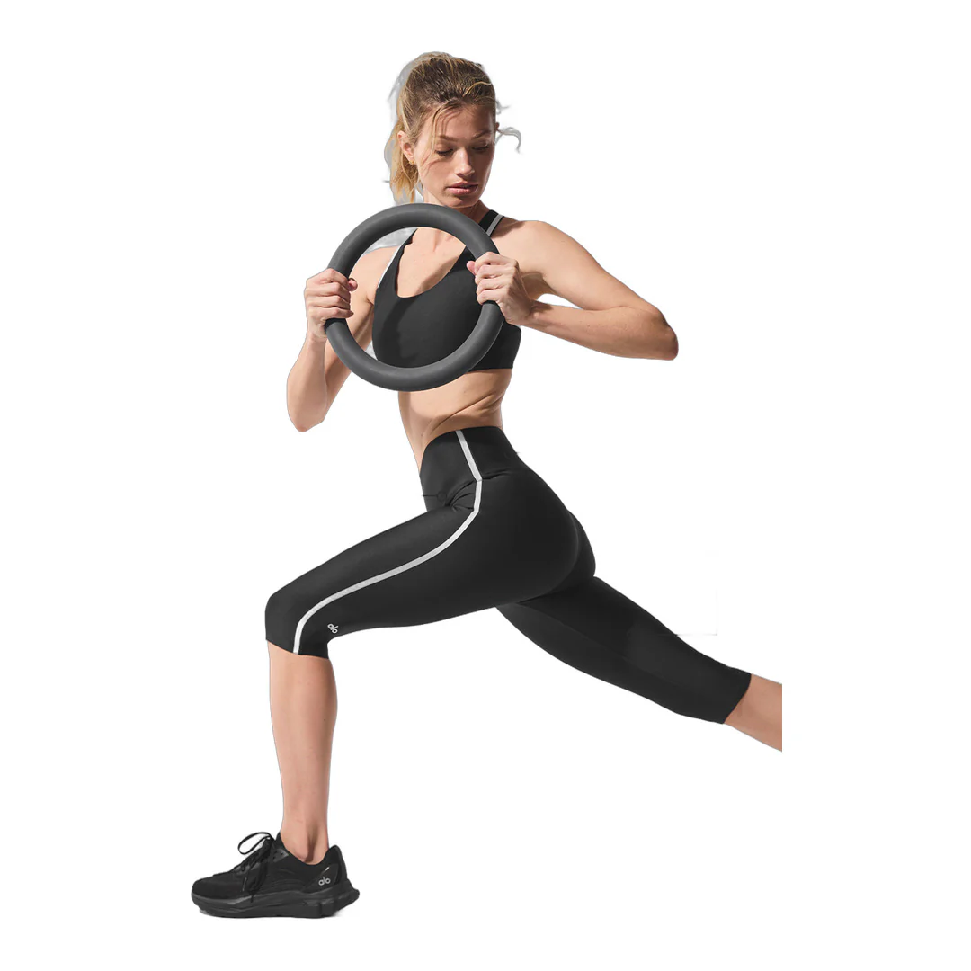 alo Airlift High-Waist Super Sleek Contrast Capri - Black/White - Image 2