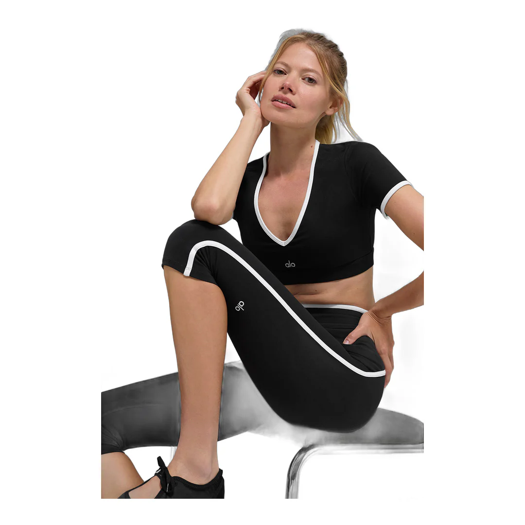 alo Airbrush High-Waist Race Pace Capri - Black/White - Image 5