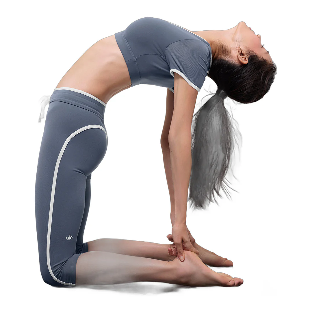 alo Airbrush High-Waist Race Pace Capri - Bluestone/White - Image 4