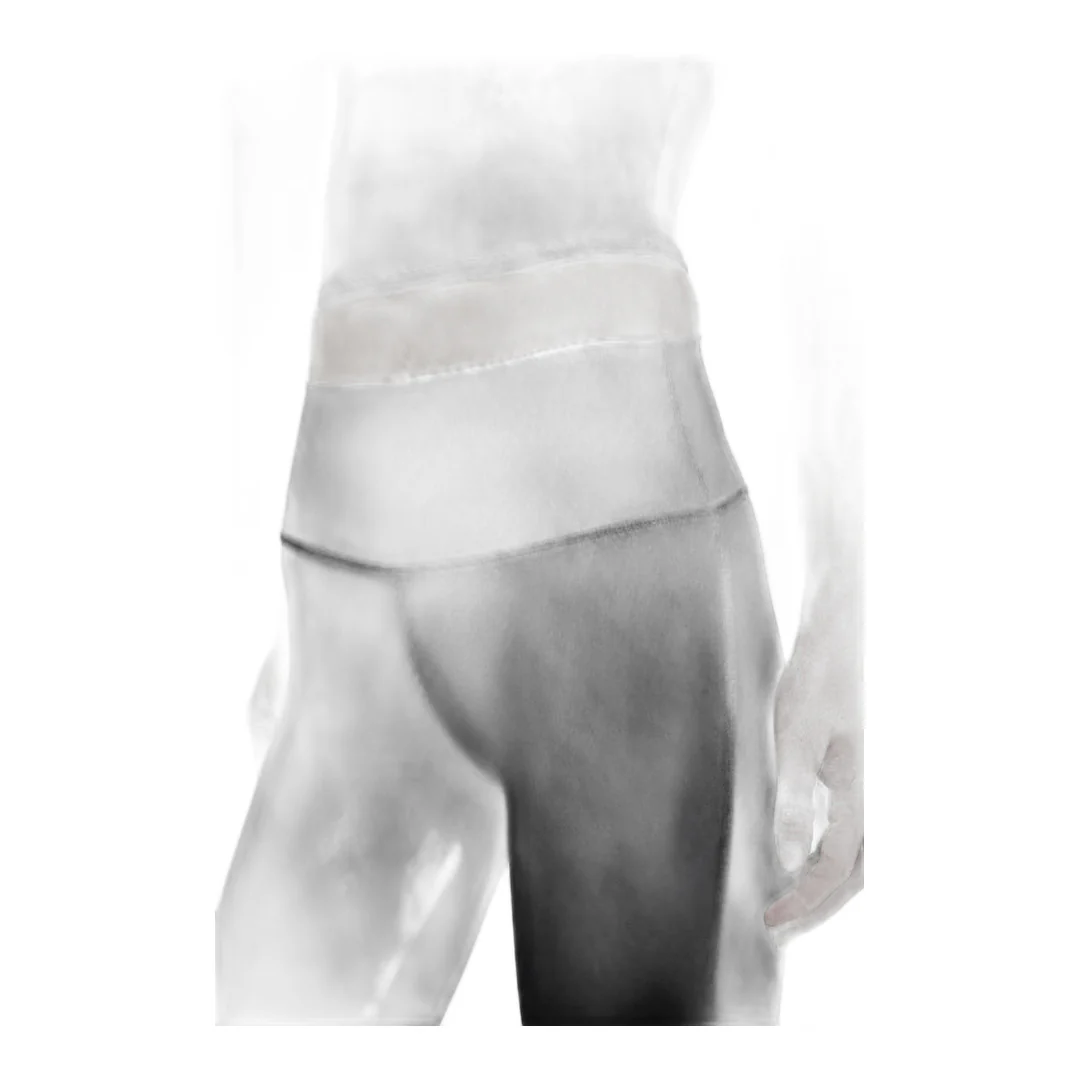 alo ALO Softsculpt High-Waist 7/8 Bootcut Legging - Black - Image 4