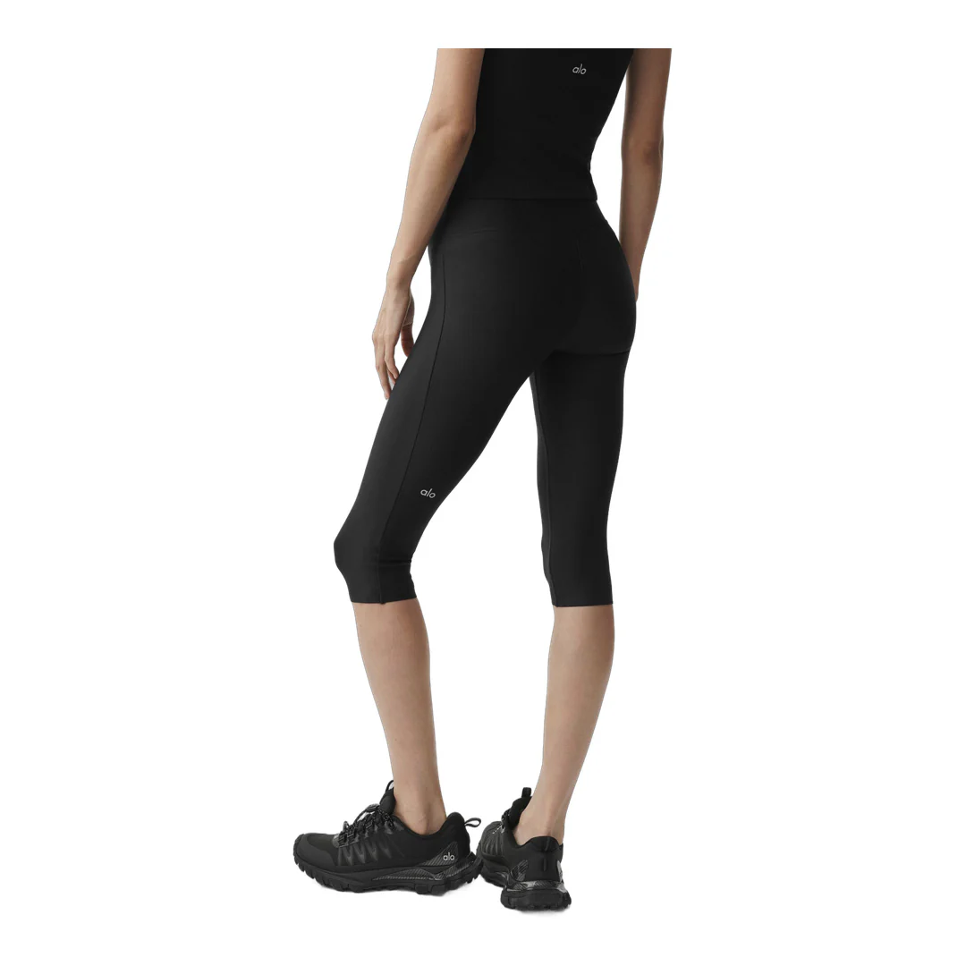 alo Airlift High-Waist Sleek Capri - Black - Image 3