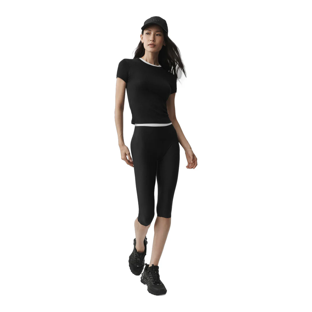 alo Airlift High-Waist Sleek Capri - Black - Image 4
