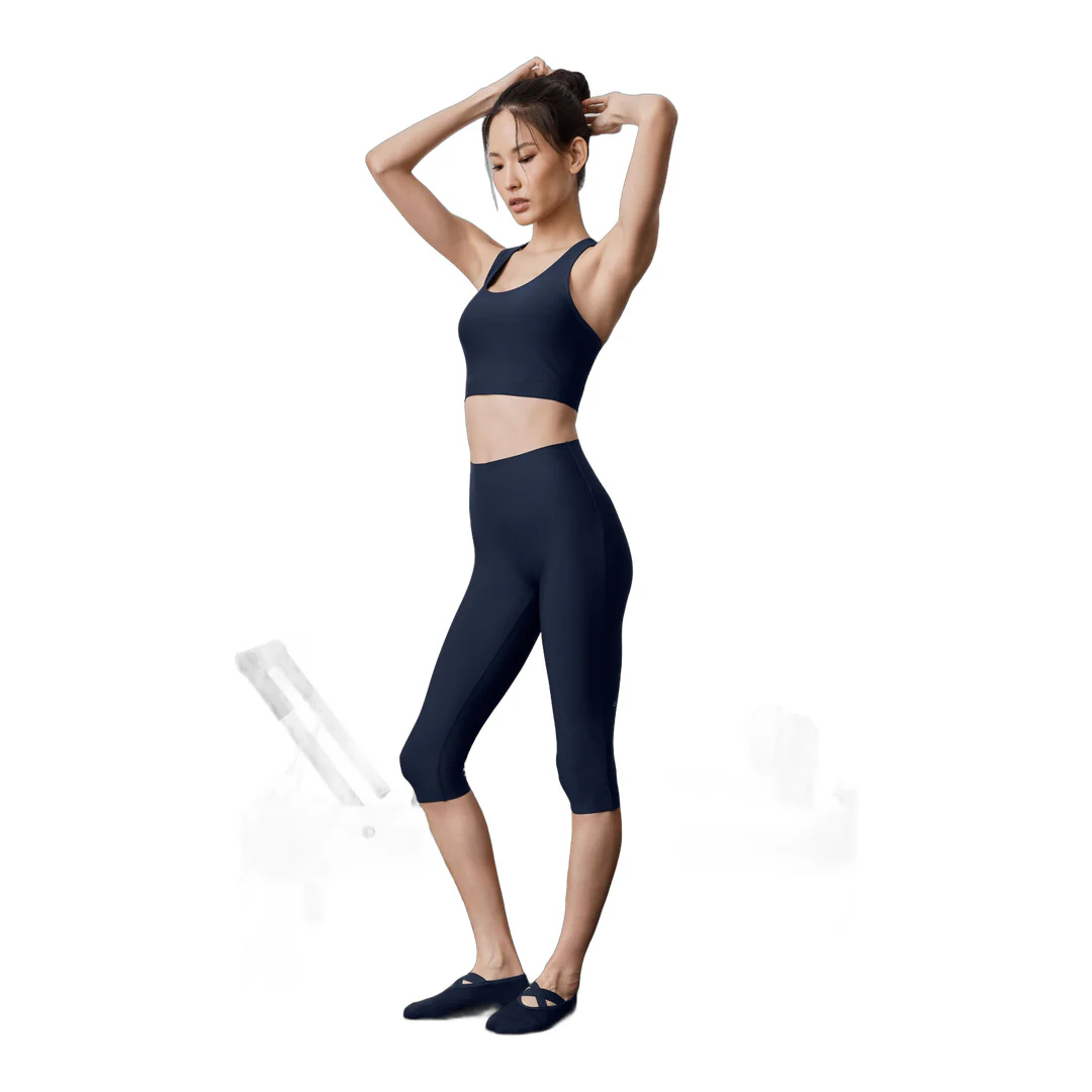 alo Airlift High-Waist Sleek Capri - Navy - Image 3