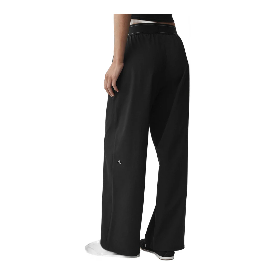 alo Suit Up Trouser (Short) - Black - Image 3