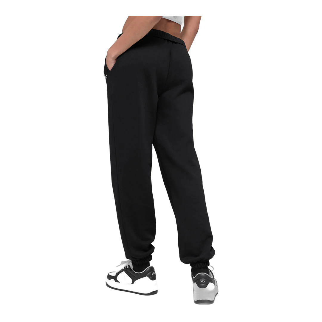 alo Accolade Sweatpant - Black - Image 4