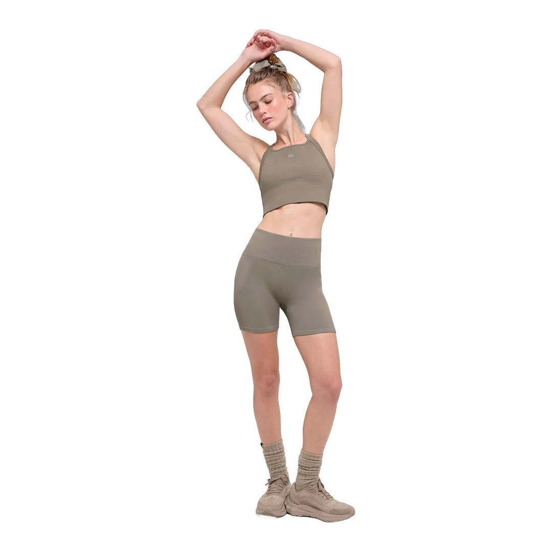 alo 5" Seamless Ribbed Favorite Short - Light Cocoa - Image 5