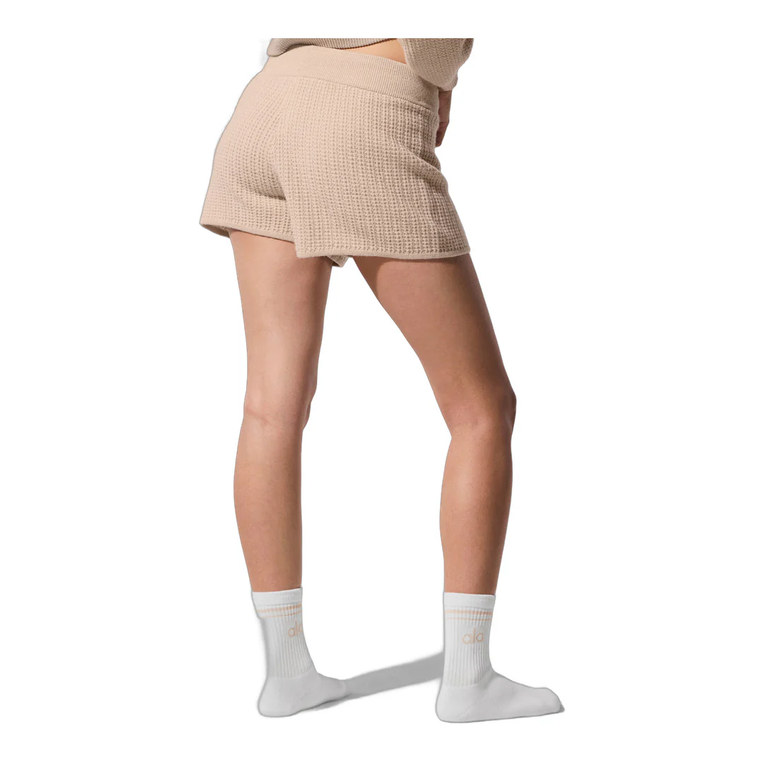 alo Cashmere High-Waist Plush Waffle Short - Macadamia Blush - Image 3