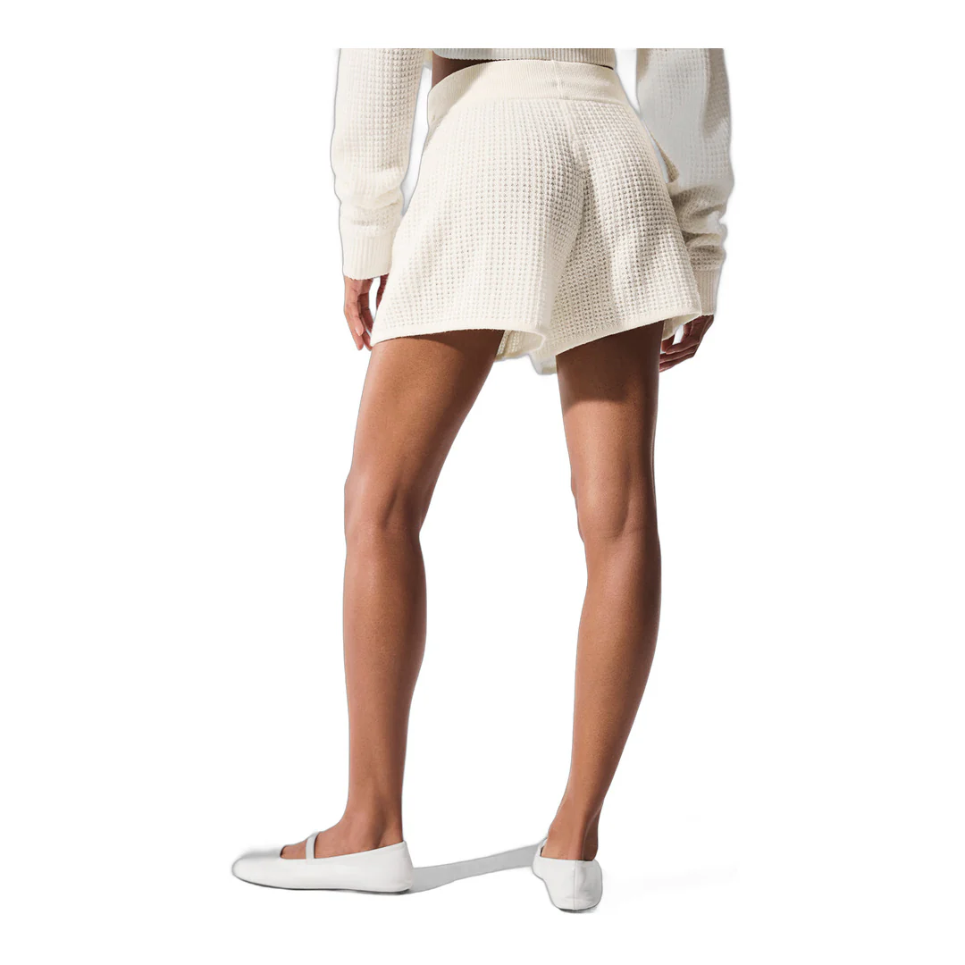 alo Cashmere High-Waist Plush Waffle Short - Ivory - Image 3