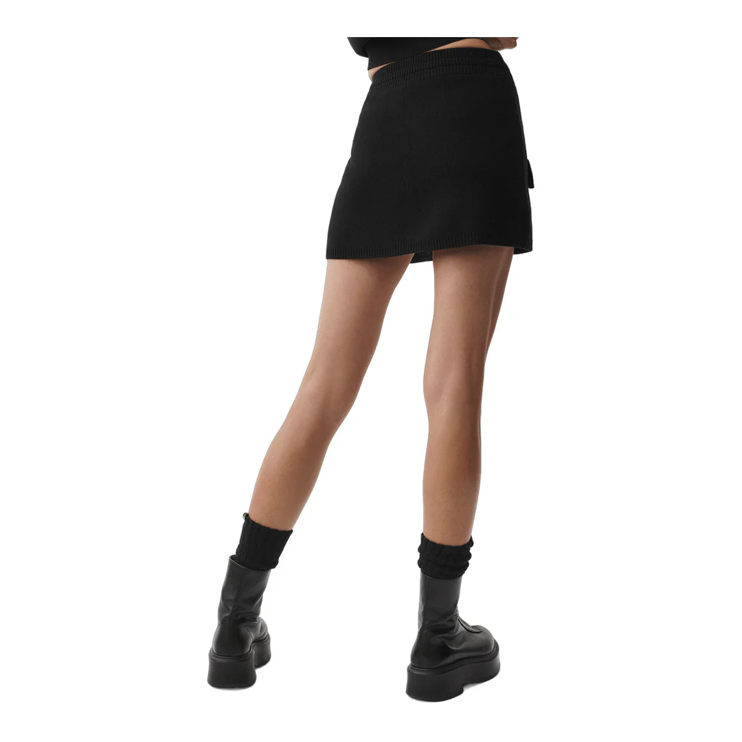 alo Scholar Knit Cargo Skirt - Black - Image 4