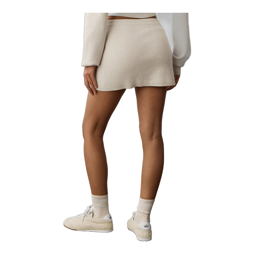 alo Scholar Knit Cargo Skirt - Oatmeal Heather - Image 3