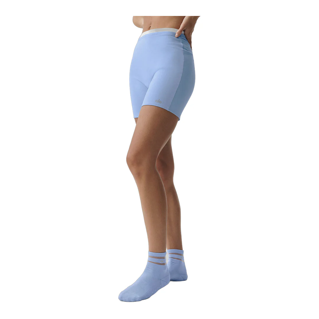 alo 5" Airbrush Double Up Short - Light Provence Blue/White