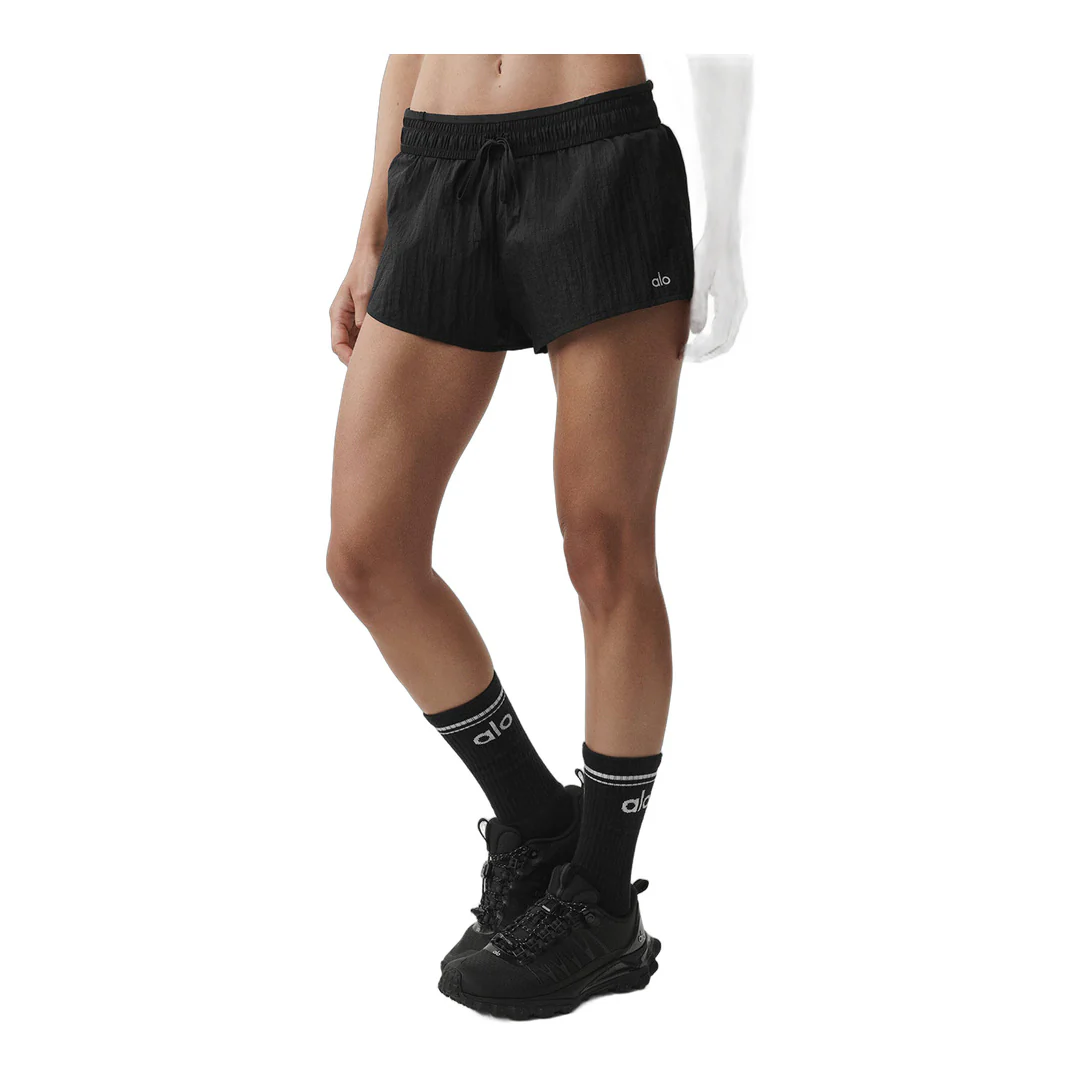 alo Mid-Rise Go Time Short - Black - Image 3