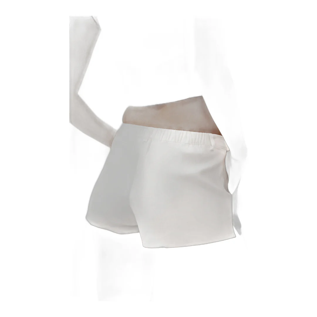 alo Linen Blend Low-Rise Riviera Trouser Short - White - Image 2