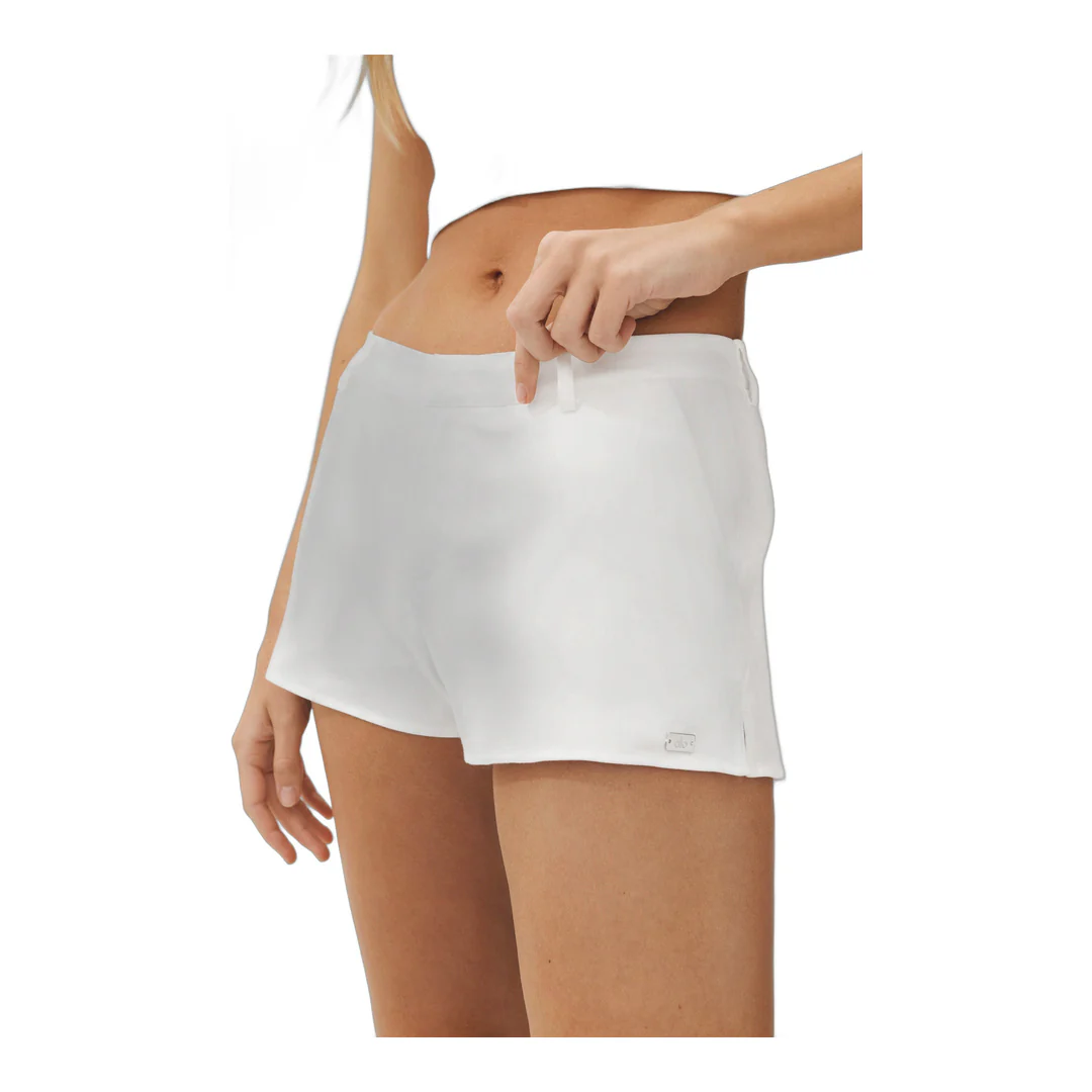 alo Linen Blend Low-Rise Riviera Trouser Short - White - Image 3