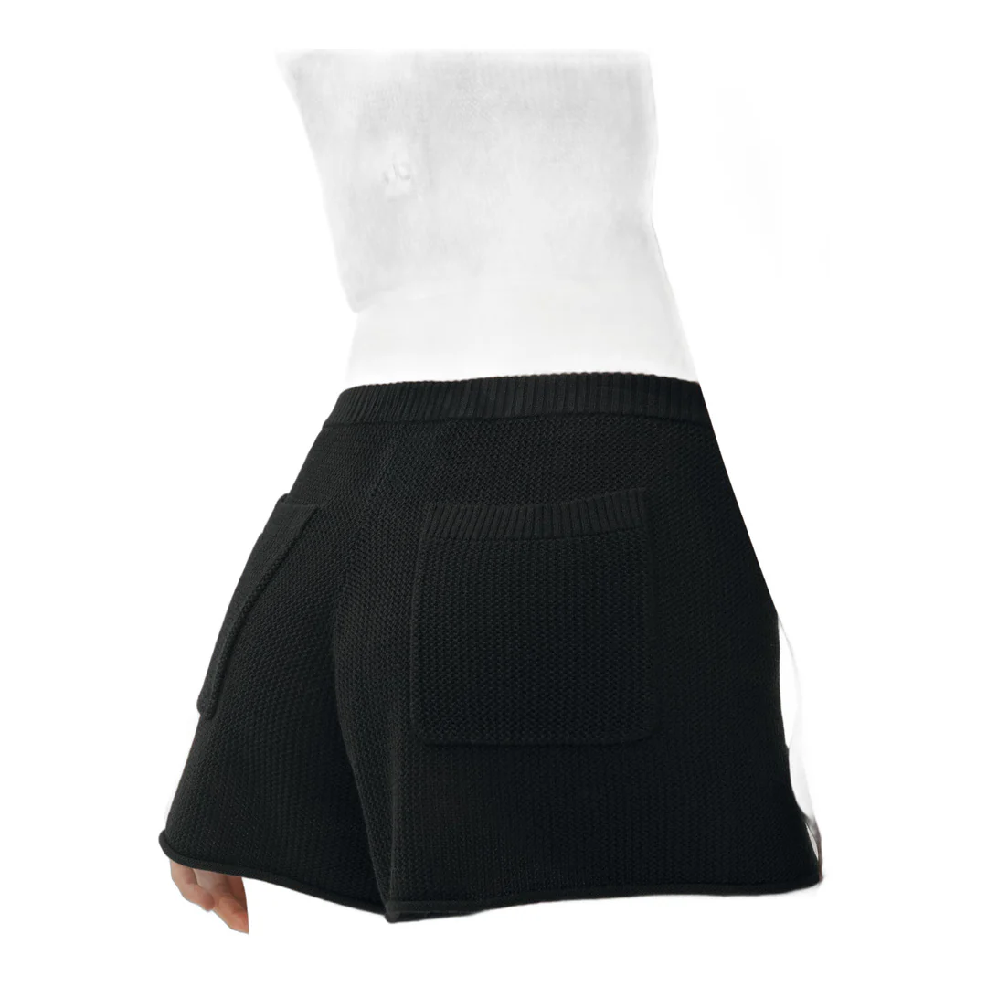 alo Silk Cashmere Mid-Rise Heatwave Short - Black - Image 2