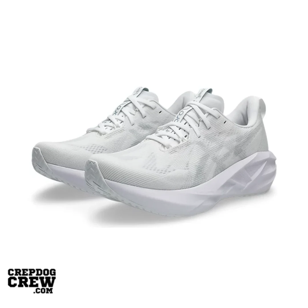 ASICS Novablast 5 White Piedmont Grey - Image 2
