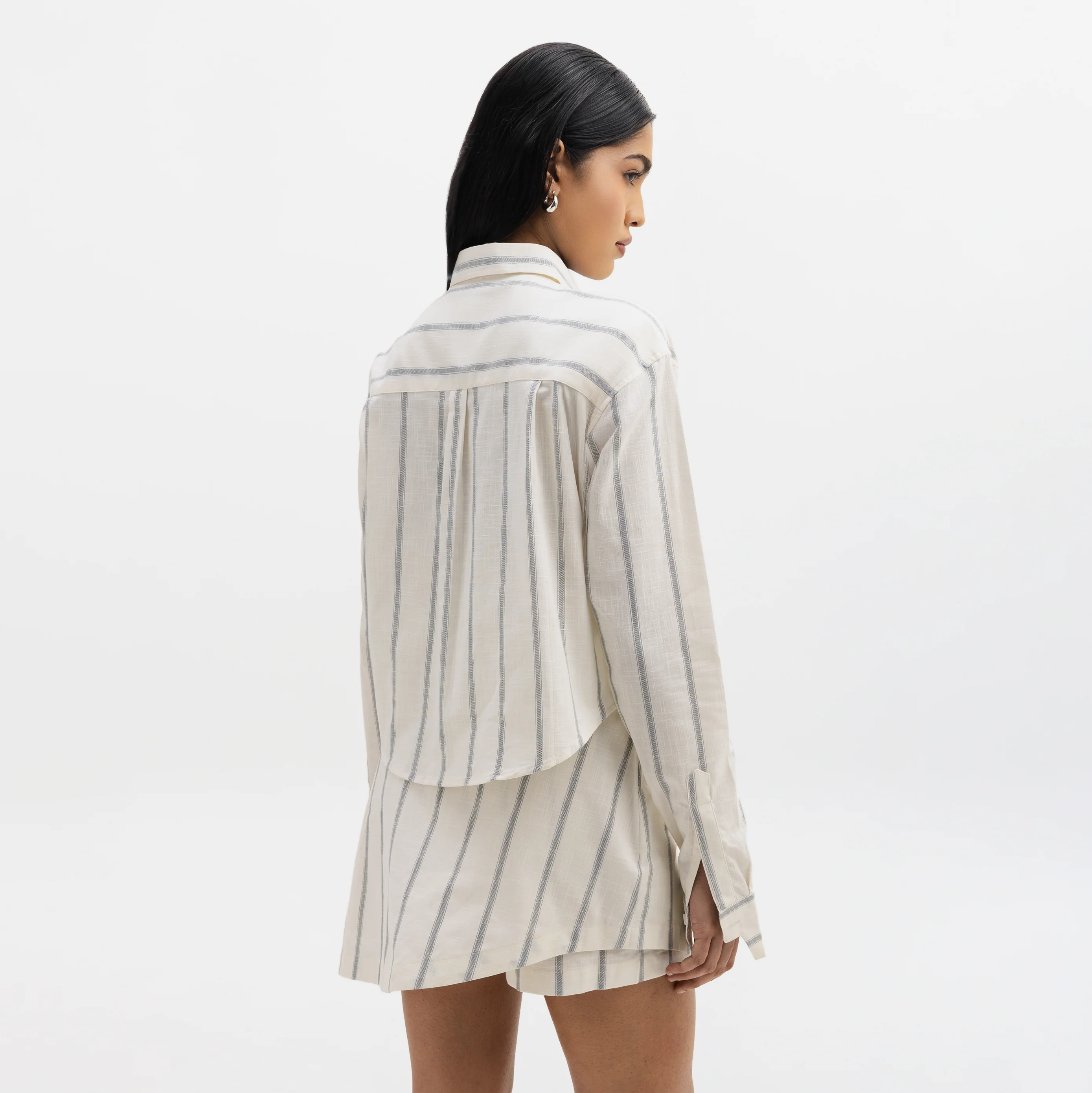 ASYMMETRICAL BUTTON DOWN SHIRT - BLUE - Image 4