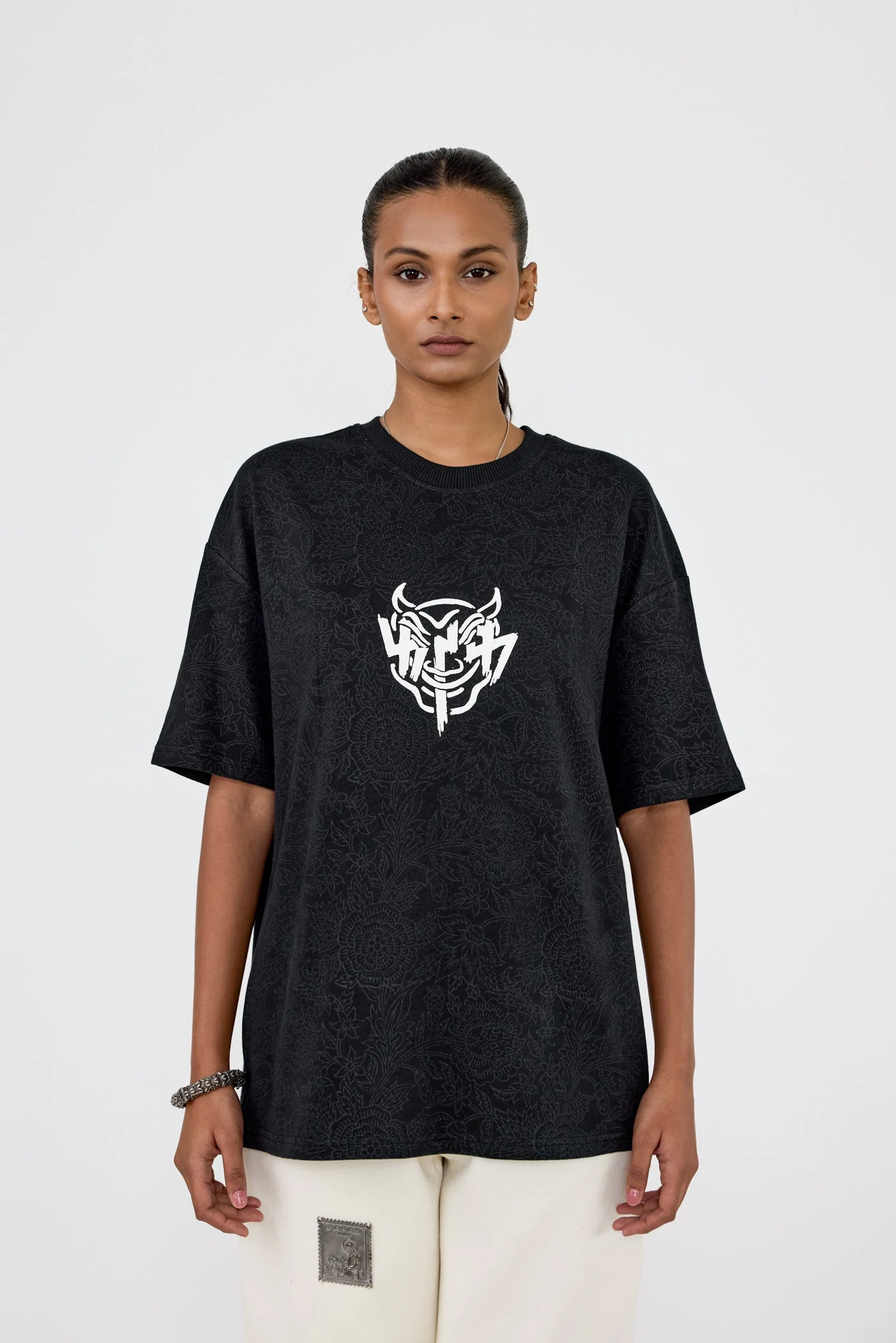 Buri Nazar' blockprint T-shirt - Image 7