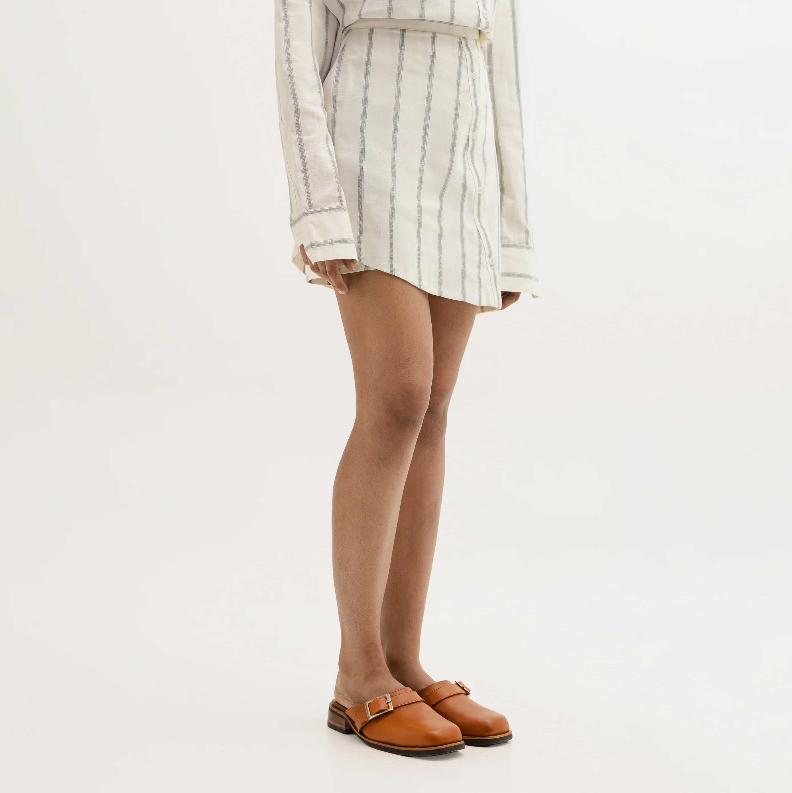 BUTTON DOWN SKORT - BLUE - Image 3