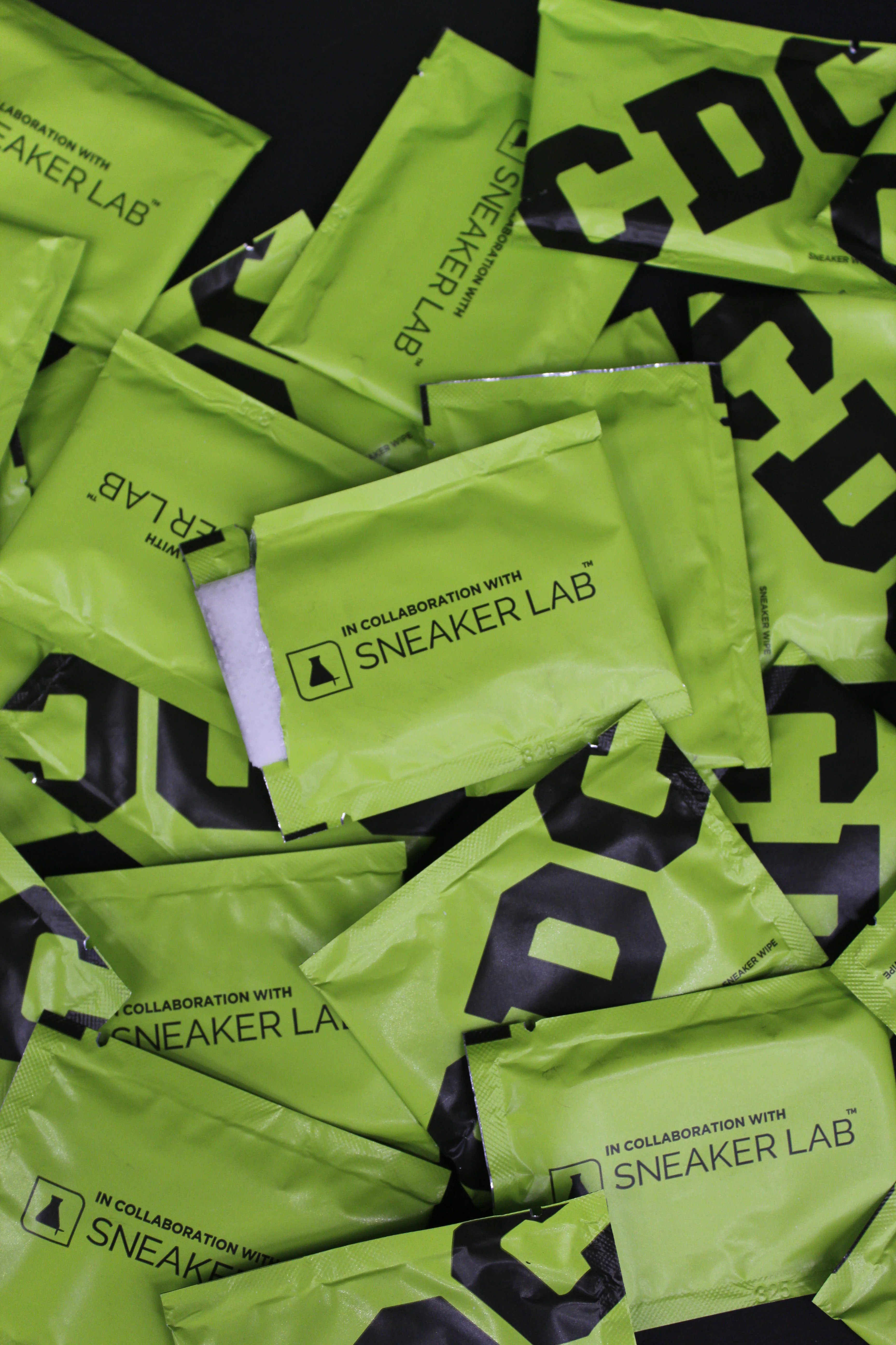 CDC X SNEAKER LAB WIPES - Image 6