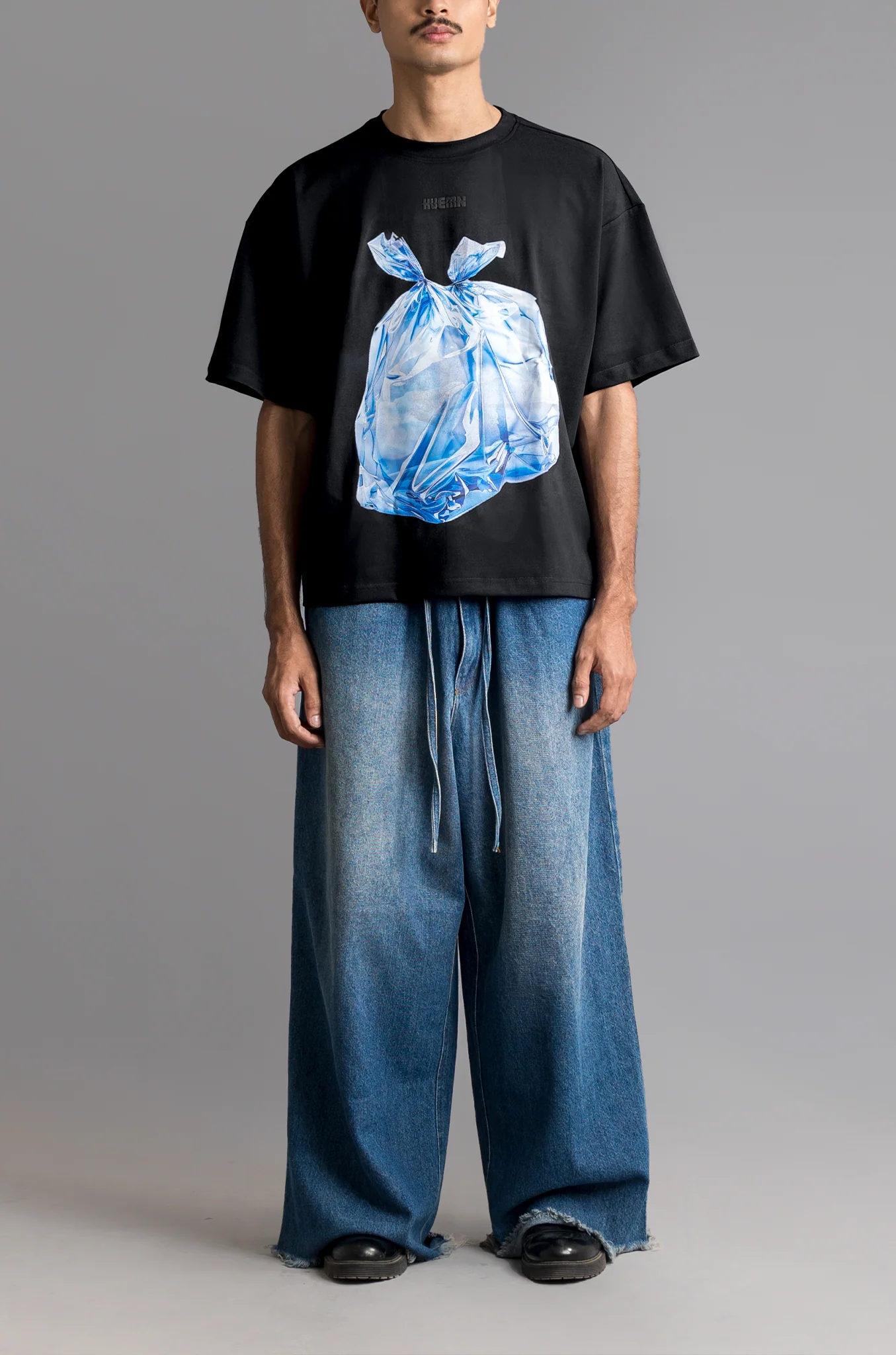 Cold 'Garbage bag' T-shirt (Black) - Image 5